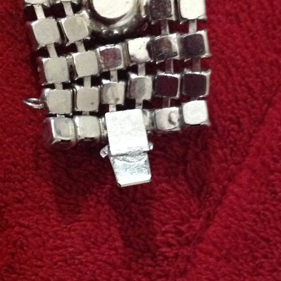 Vintage 1940s Kramer Rhinestone Rhodium-Plated Bracelet - Picture 6 of 6